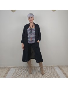 Kimono artesanal  elaborado en algodón natural .