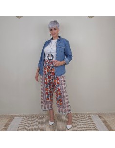 Pantalón con estampados florales