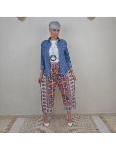 Pantalón con estampados florales 2