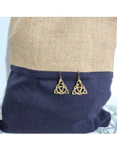 Pendientes Triqueta Dorado | Fusion con Isa – Elegancia y simbolismo 2